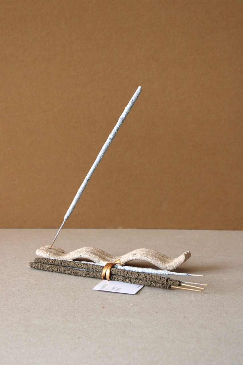 Porta incienso tocino + Incienso Mix de Palo Santo y Copal - Imagen 3